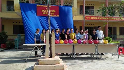 Phong trào nuôi lợn đất tình thương của Trường Tiểu học Phan Đình Phủng