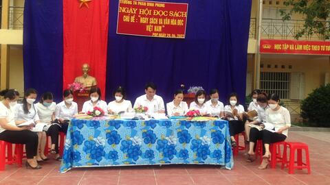 Trường Tiểu học Phan Đình Phùng tổ chức thành công “Ngày Sách và Văn hoá đọc Việt Nam ”