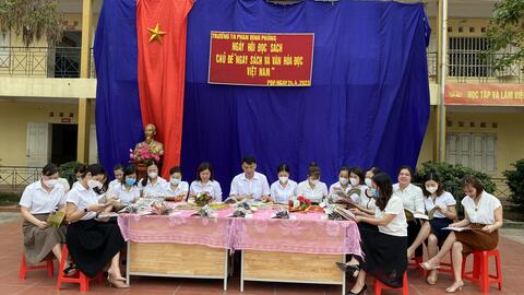 Trường Tiểu học Phan Đình Phùng Tổ chức thành công “ Ngày Sách và Văn hóa đọc Việt Nam” năm học 2022-2023